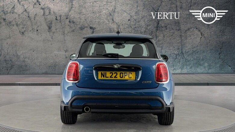 MINI Hatchback 1.5 Cooper Classic 3dr Auto Petrol Hatchback